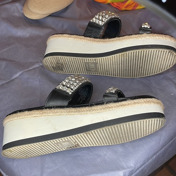 J Lo blinged out shoes - Picture 4 of 4